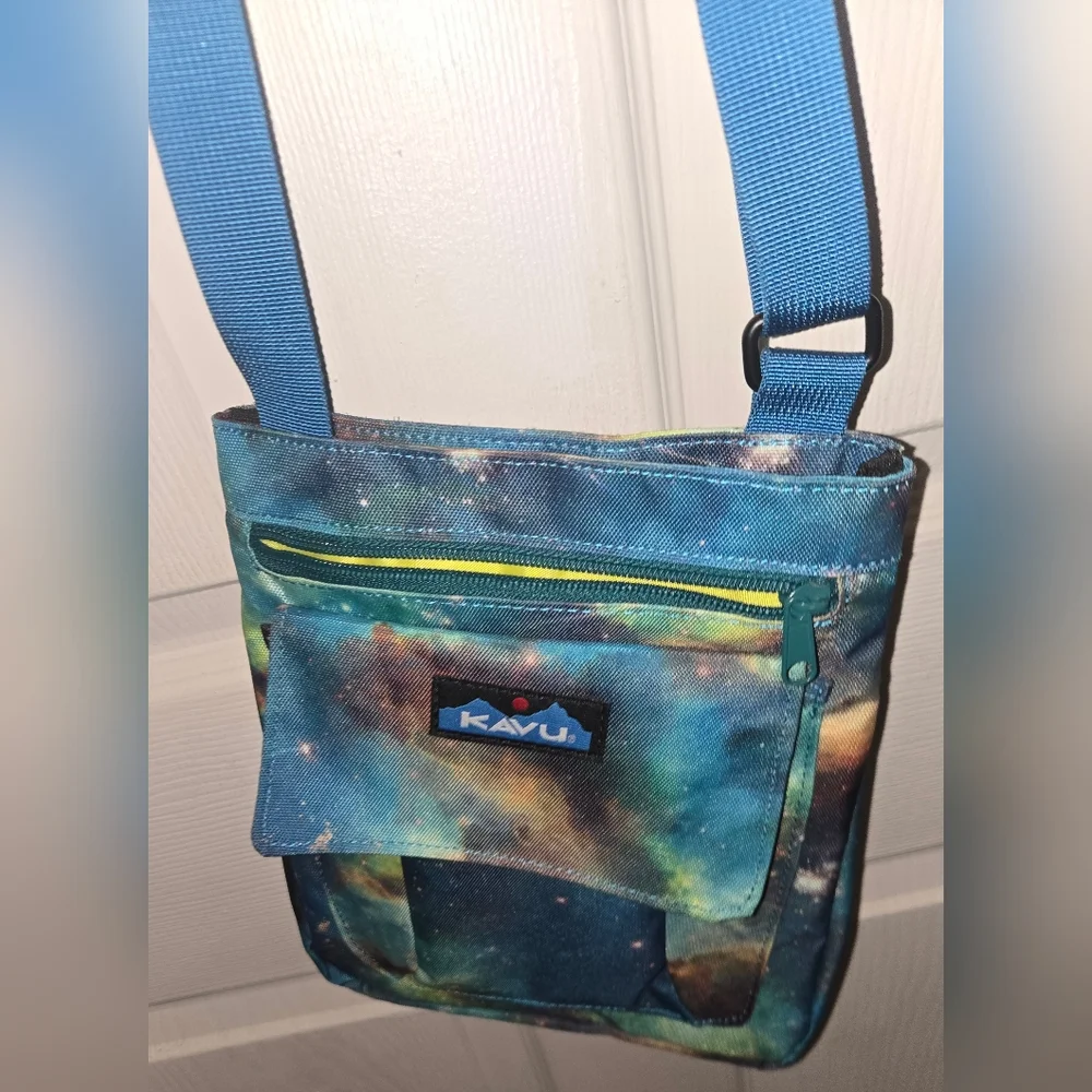 Kavu Cosmic Print Messenger Bag - Picture 2 of 8